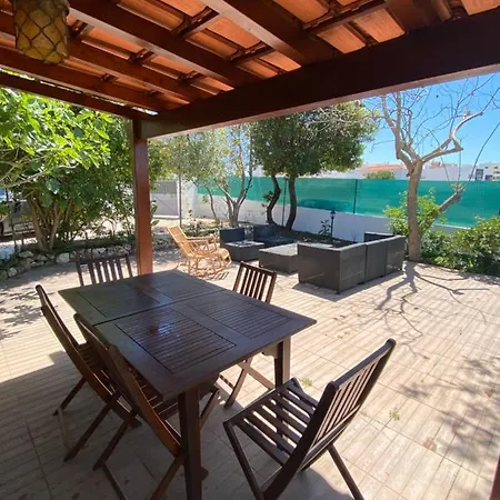 Moradia A 5 Minutos Da Holiday home