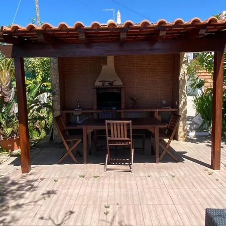 Moradia A 5 Minutos Da * アルブフェイラ