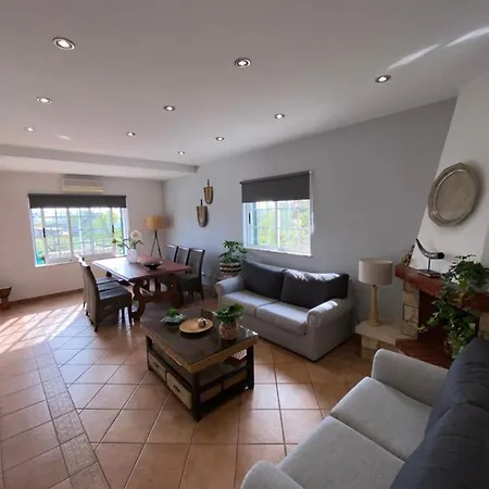 Moradia A 5 Minutos Da Ferienhaus Albufeira