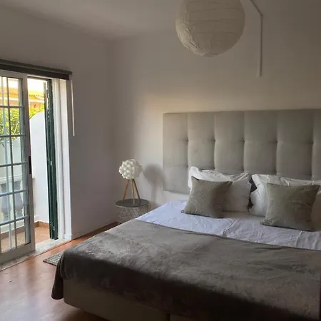 Moradia A 5 Minutos Da *